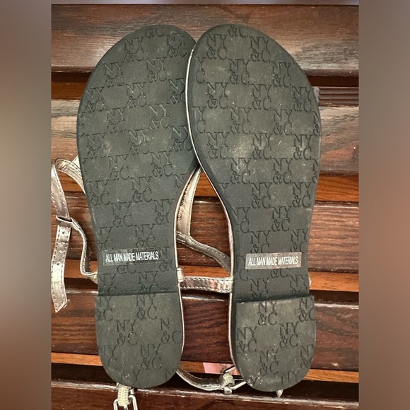NY&co sandals. Worn once. Like new - Picture 2 of 2